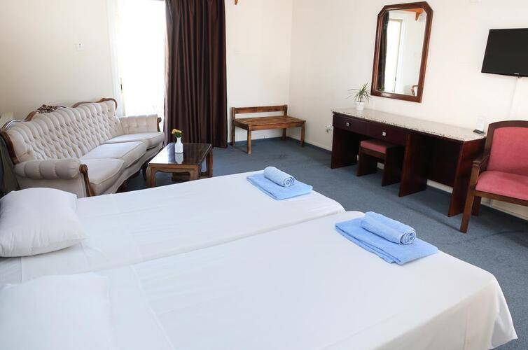 Antonis G Hotel