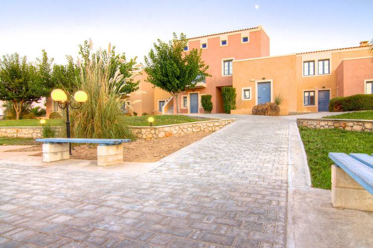 Solimar Emerald Aparthotel