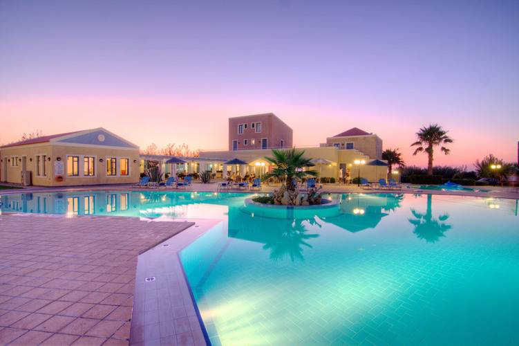 Solimar Emerald Aparthotel