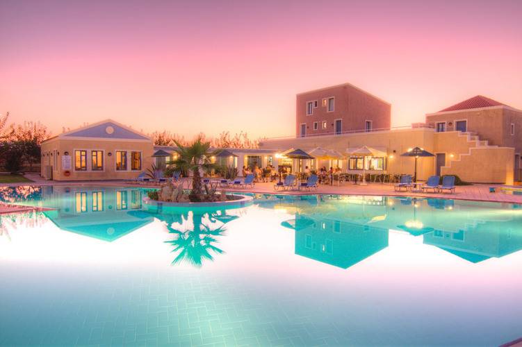 Solimar Emerald Aparthotel