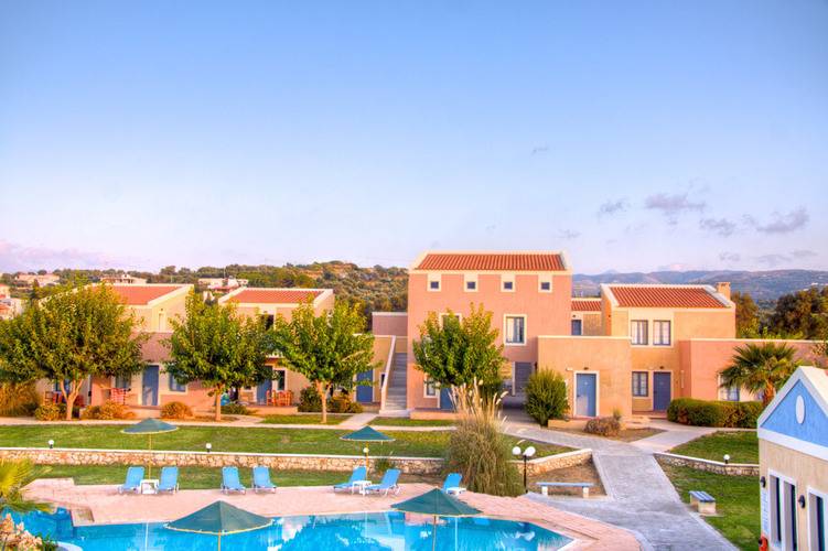 Solimar Emerald Aparthotel