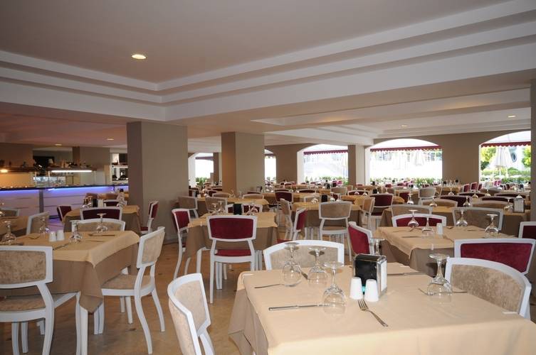 Caprice Beach Hotel (Ex. Luna Beach Deluxe)