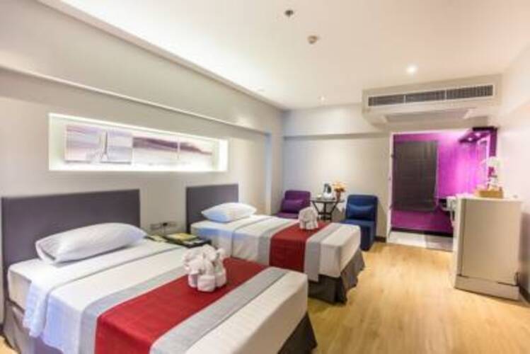 Nouvo City Hotel
