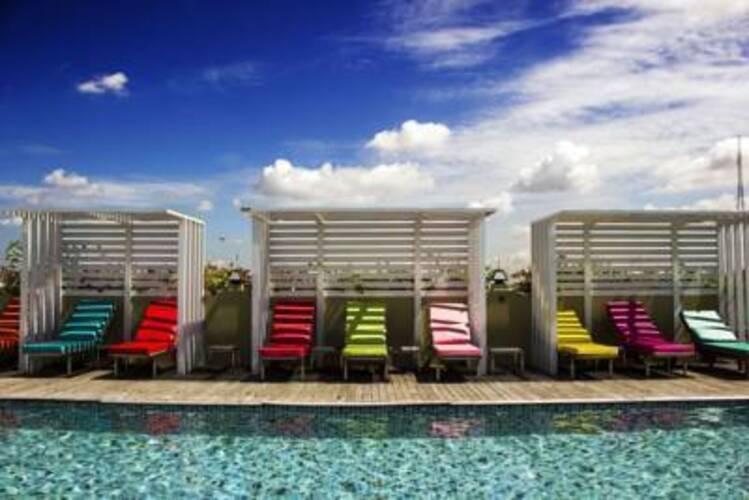 Nouvo City Hotel