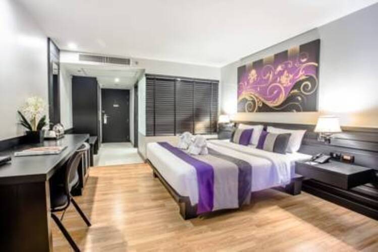 Nouvo City Hotel