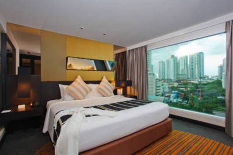 Golden Tulip Mandison Suites