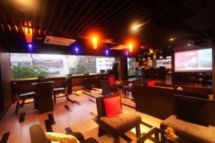 Golden Tulip Mandison Suites