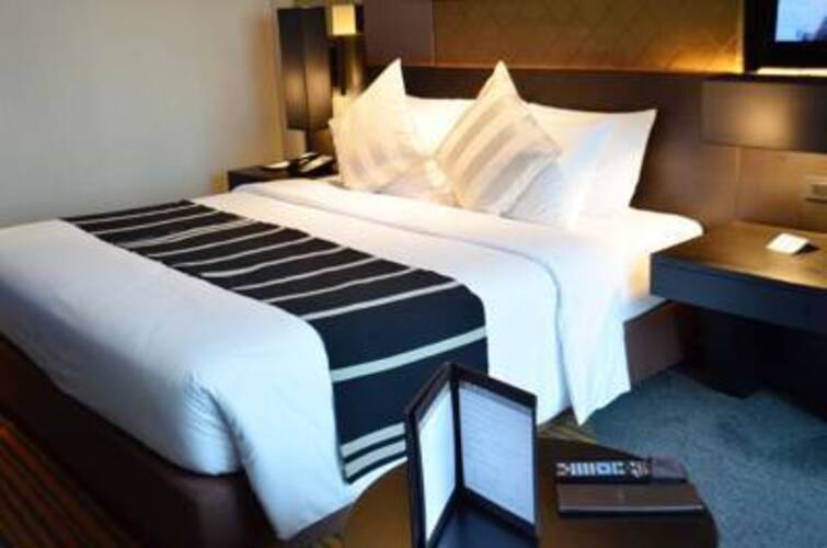 Golden Tulip Mandison Suites