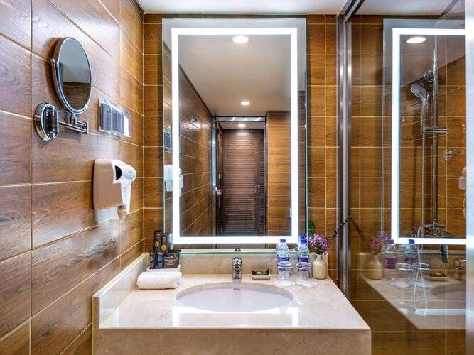 Novotel Peace Hotel