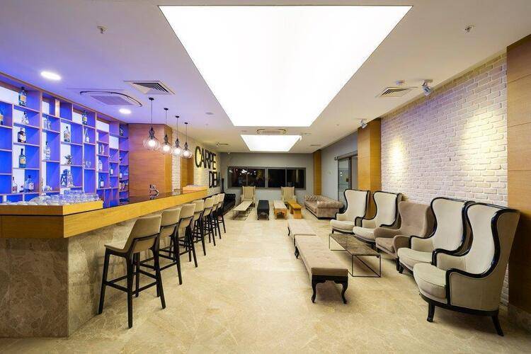 Orfeus Queen Hotel