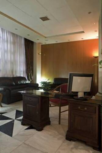 Parnon Hotel