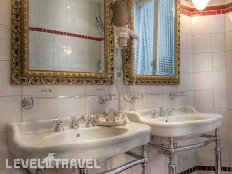 Фотография Best Western Premier Trocadero La Tour