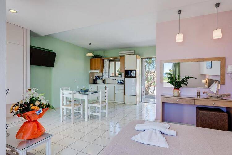 Alkionis Beach Hotel Apartments
