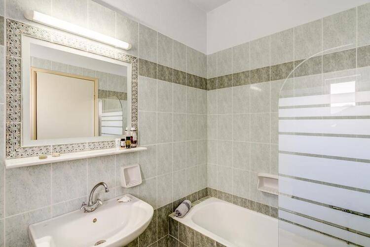 Alkionis Beach Hotel Apartments