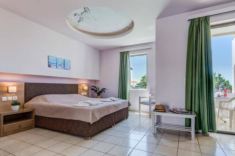 Alkionis Beach Hotel Apartments
