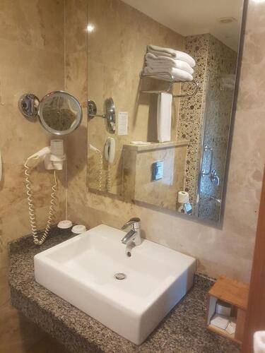 Grand Okan Hotel