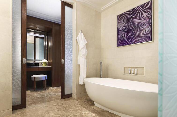Four Seasons Hotel Abu Dhabi At Al Maryah Island