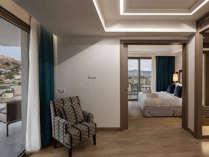 Electra Metropolis Hotel