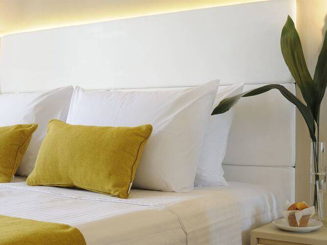 Athens Avenue Hotel