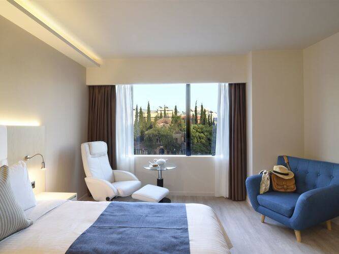 Athens Avenue Hotel