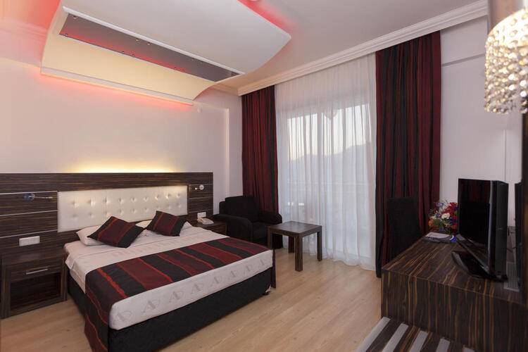 Sunny Hill Alya Hotel