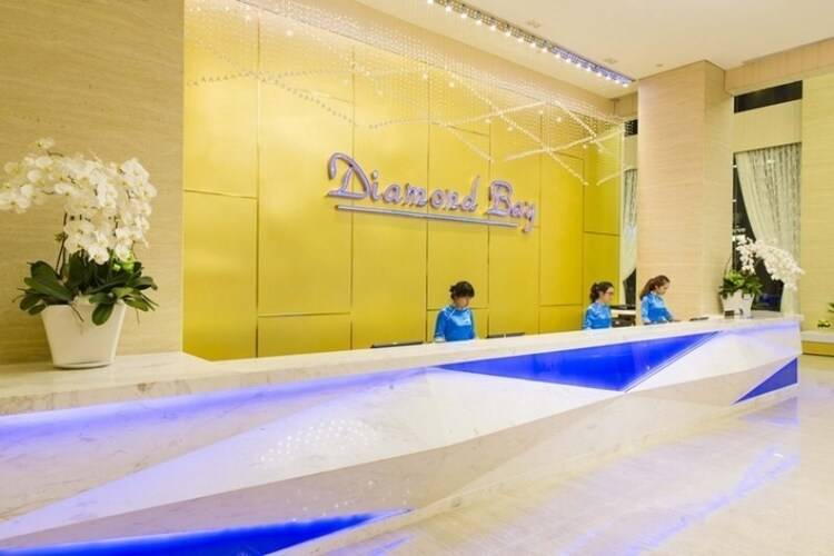 Diamond Bay Hotel
