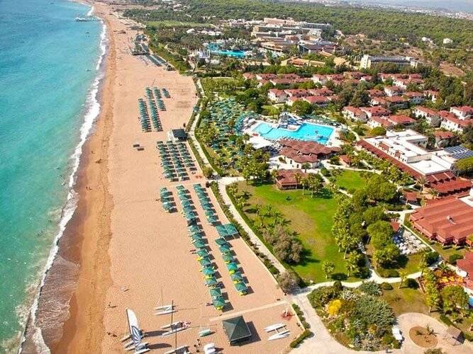 Paloma Paradise Beach