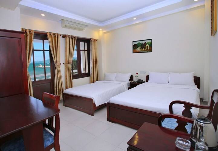 Moonlight Hotel