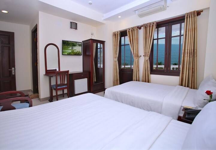 Moonlight Hotel