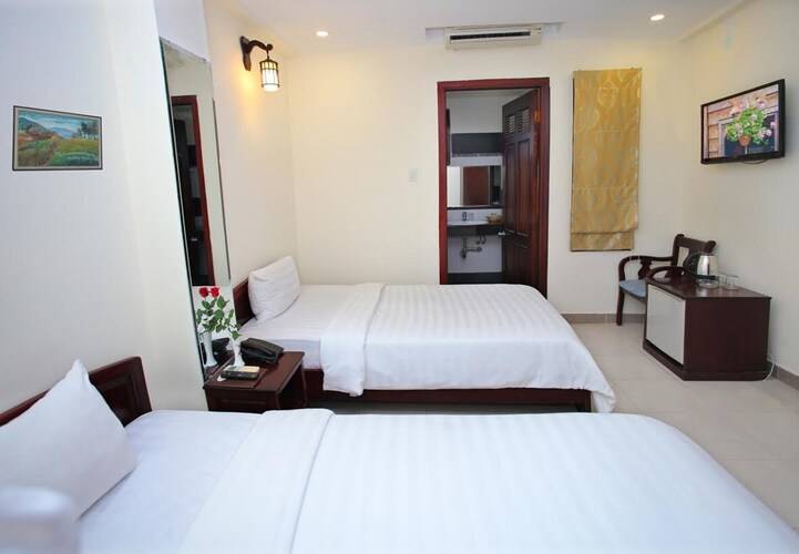 Moonlight Hotel