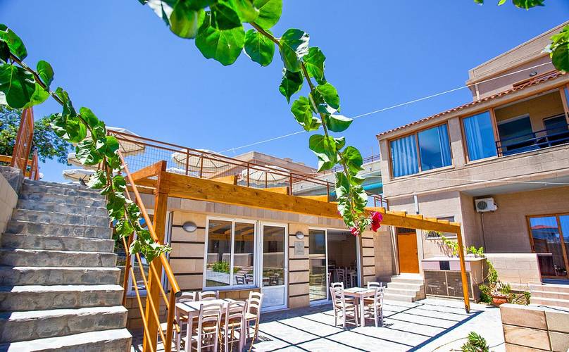 Ledras Hotel