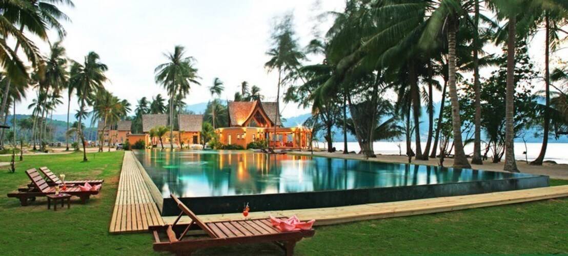 Peninsula Beach Resort
