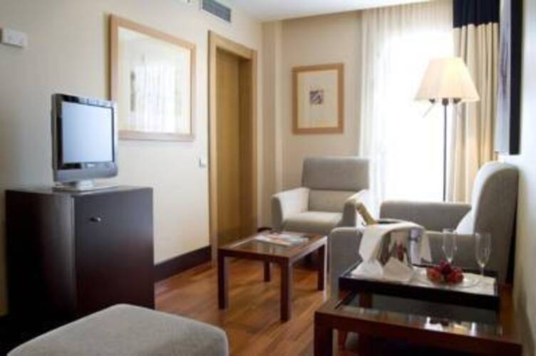 Nh Barcelona Stadium — фото 8