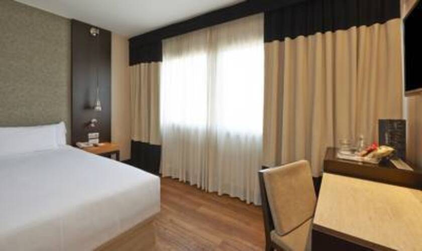 Nh Barcelona Stadium — фото 7