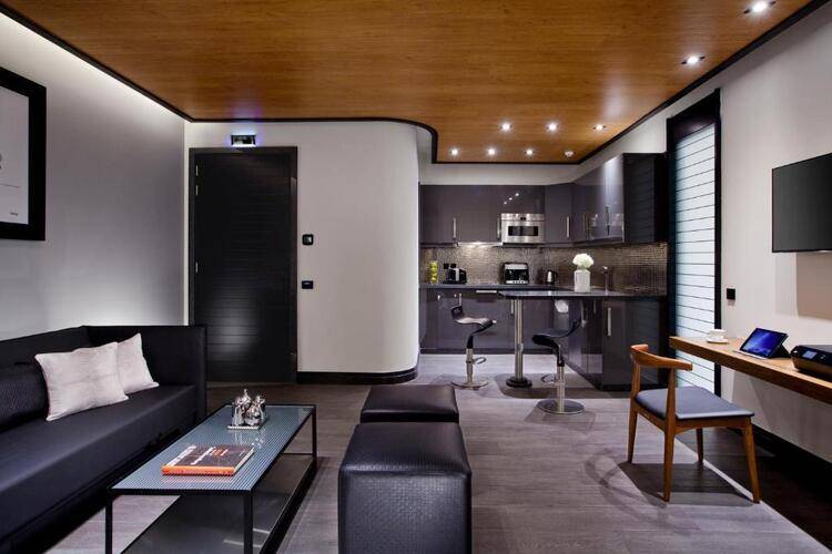 Met34 Athens Hotel