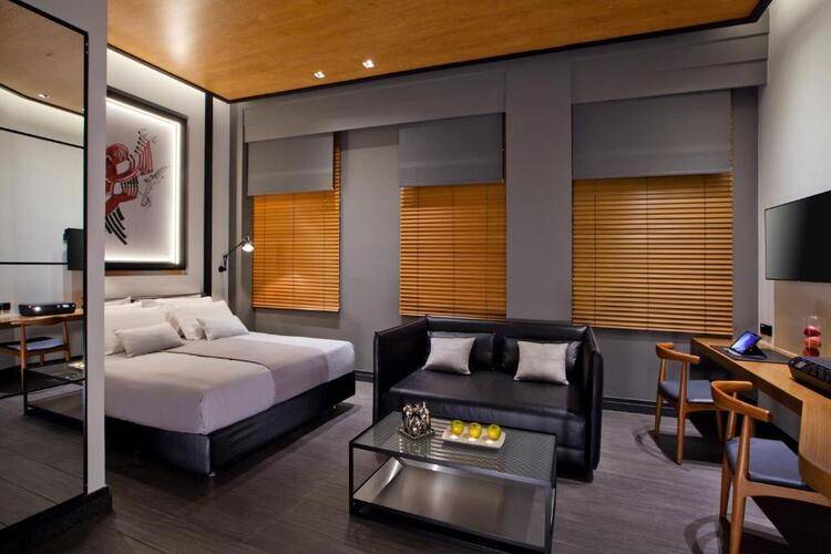 Met34 Athens Hotel