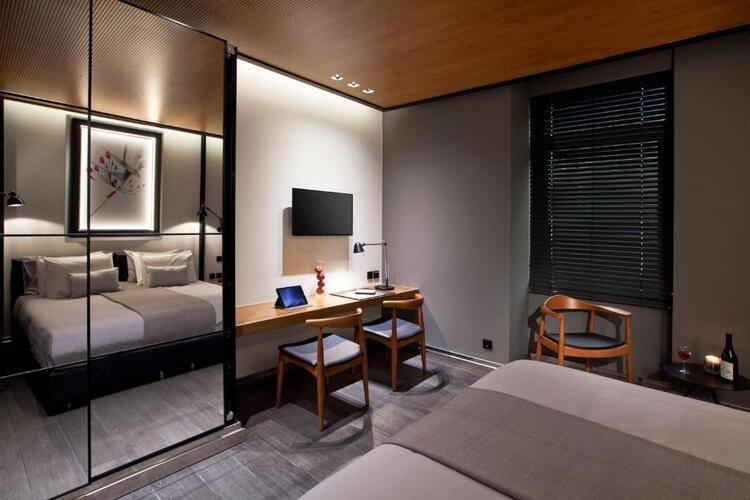 Met34 Athens Hotel