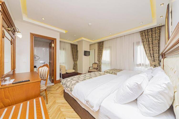 Spectra Hotel