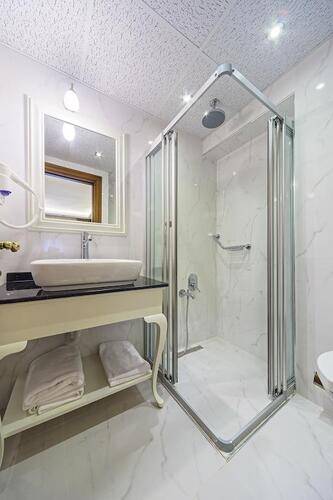 Spectra Hotel