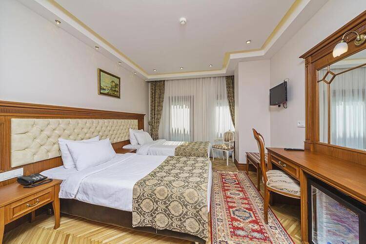 Spectra Hotel