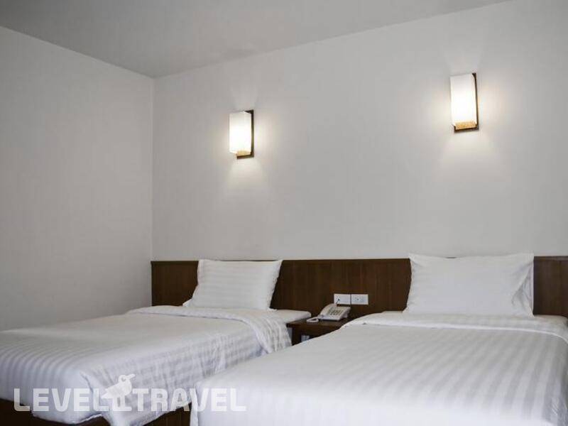 Фотография Chaiyaperuek Suites