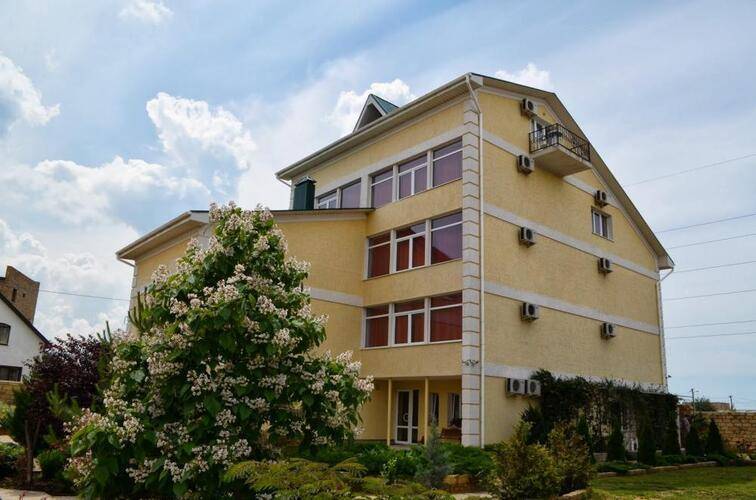 Крымские Зори Отель