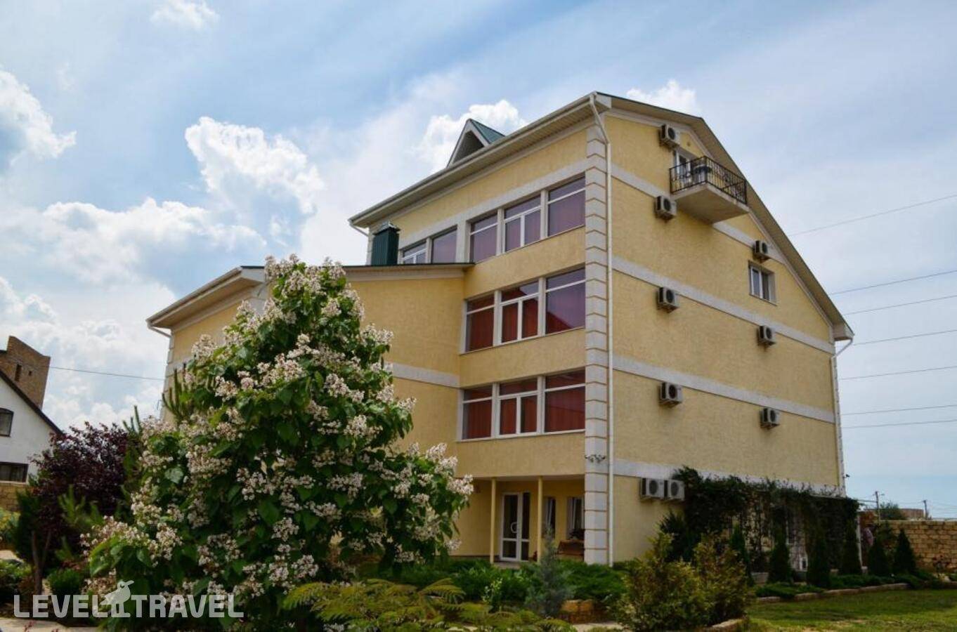 Отель Крымские Зори Отель — Новофедоровка, Россия