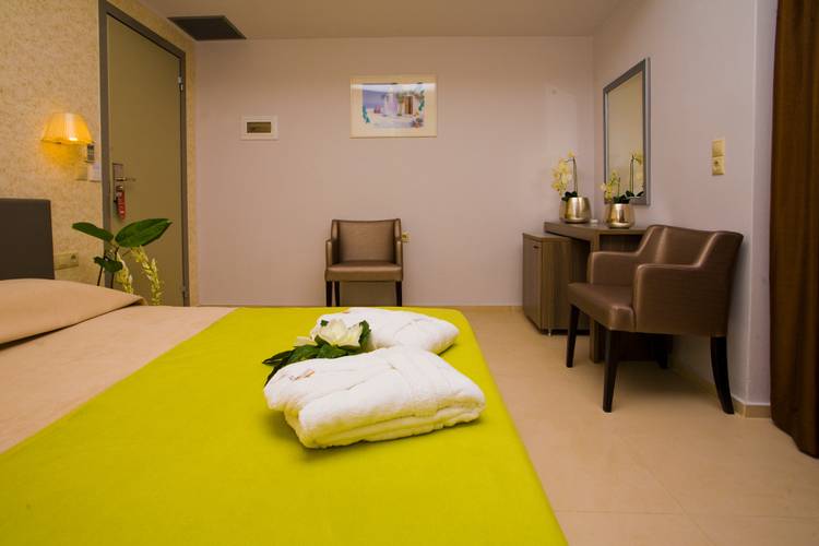Astron Hotel