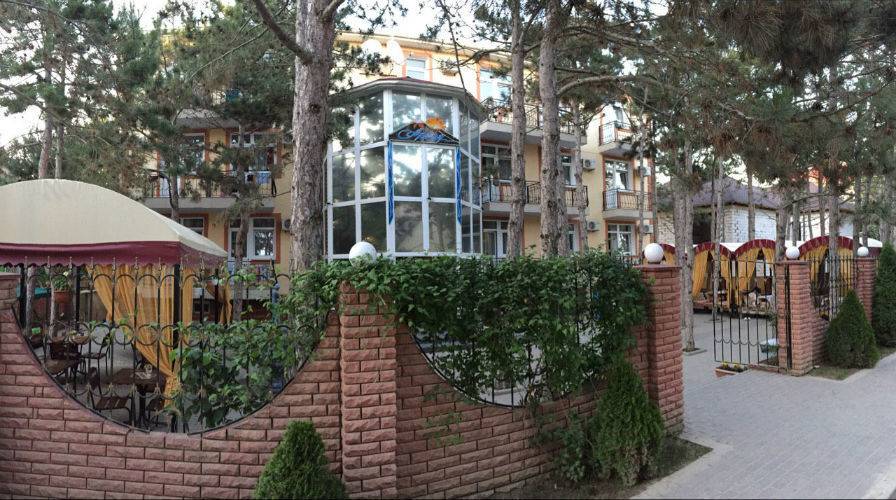 Арпат Коттедж