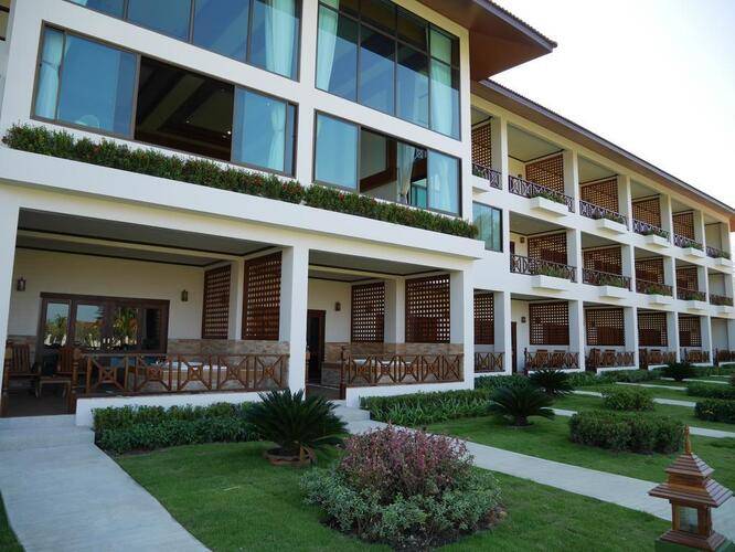 The Sunset Beach Resort