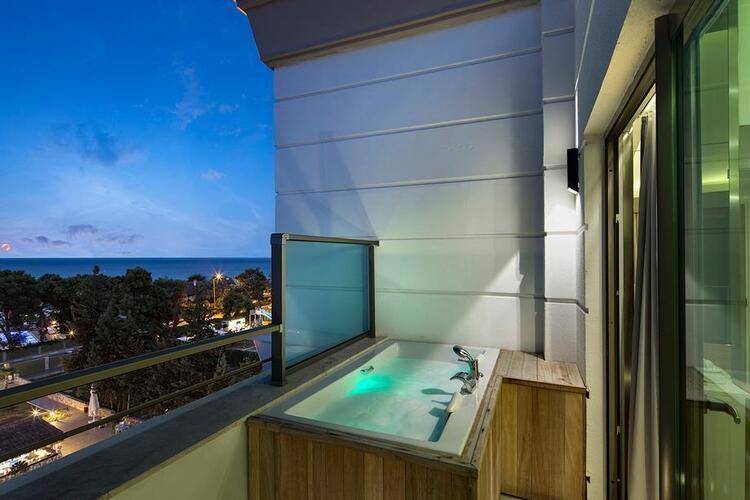 Dosinia Luxury Resort