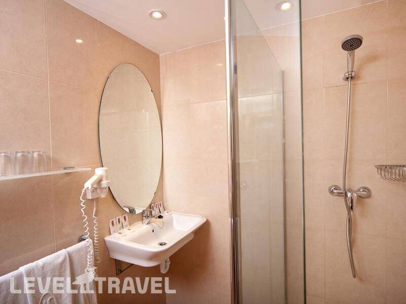 Фотография JS Yate Hotel