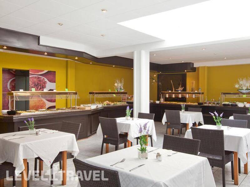Фотография JS Yate Hotel