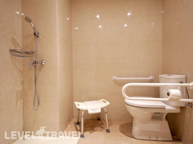 Фотография JS Yate Hotel
